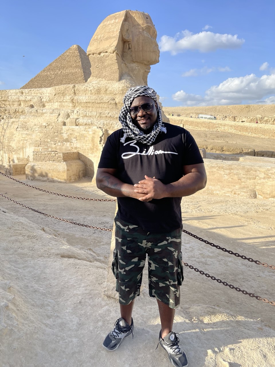 5 Powerful Ways the Afrobeats Diaspora Unites the World 8 Monaco Lauren performing Afrobeats music before a global audience — symbolizing how the Afrobeats diaspora unites cultures through rhythm, energy, and connection.